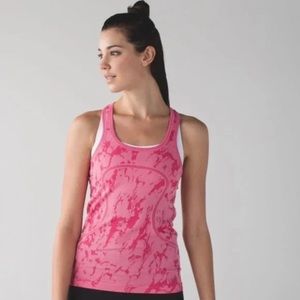 Lululemon Swiftly Tech Razorback Tanktop in Heathered Bon Bon (Pink) - size 8
